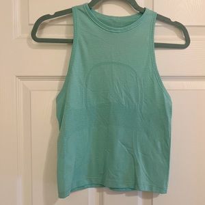 Lululemon high neck swiftly tank size 4